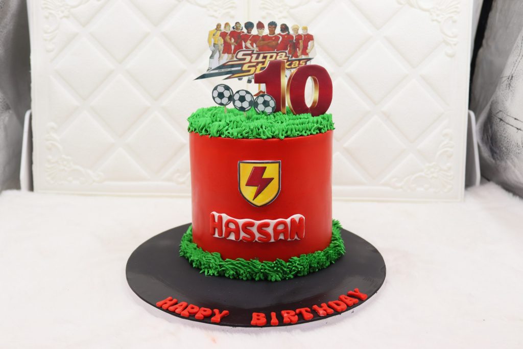 Striker's Red Cake - Image 2