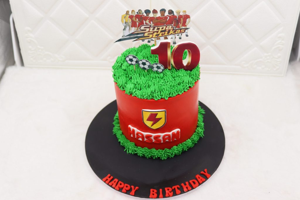 Striker's Red Cake - Image 3
