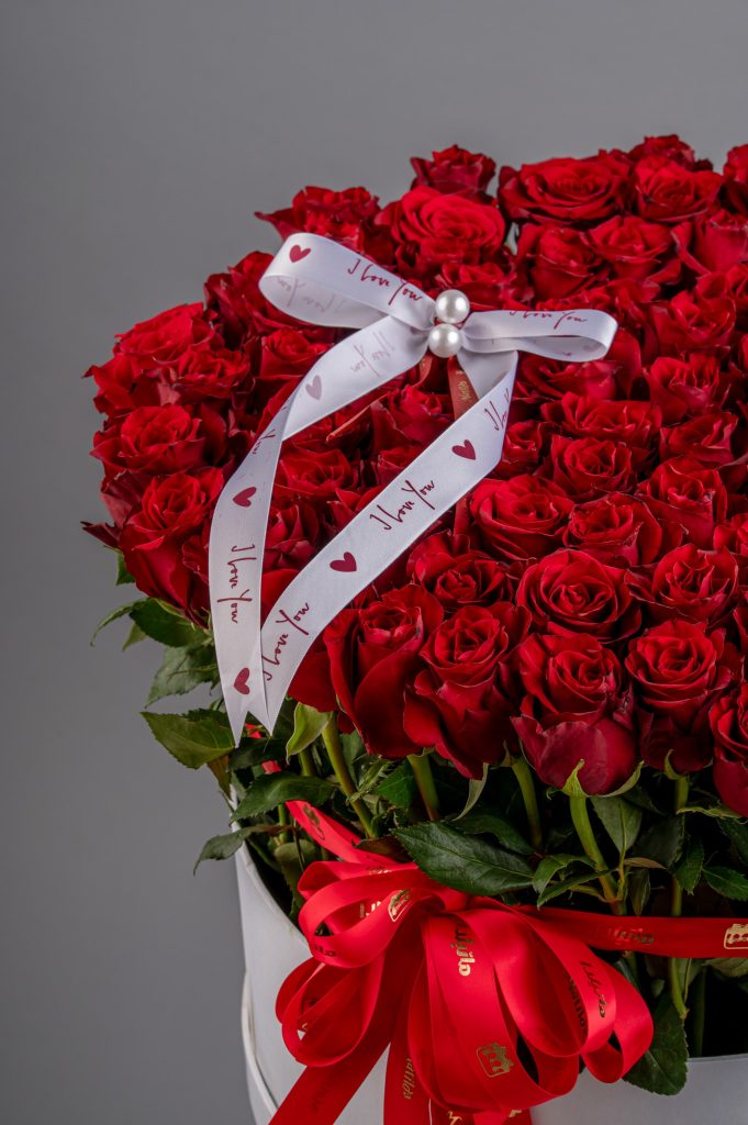 Valentine Red Roses - Image 4