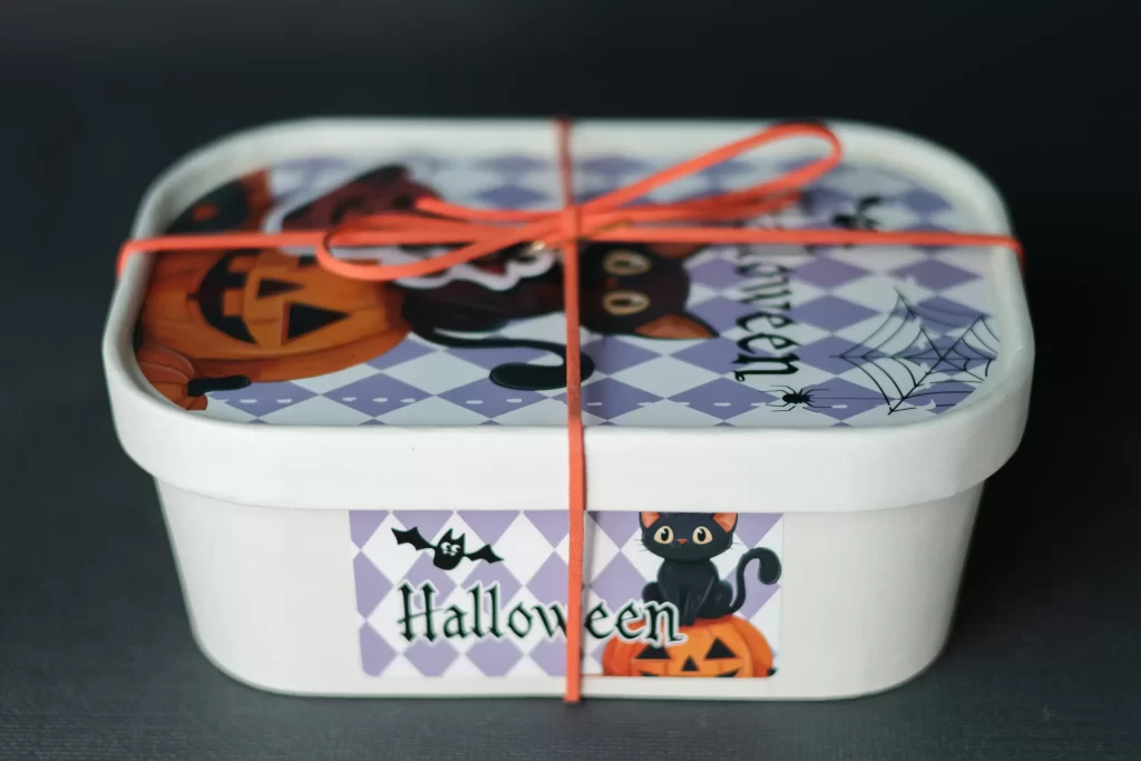 Spooky Halloween Candle Set - Image 3
