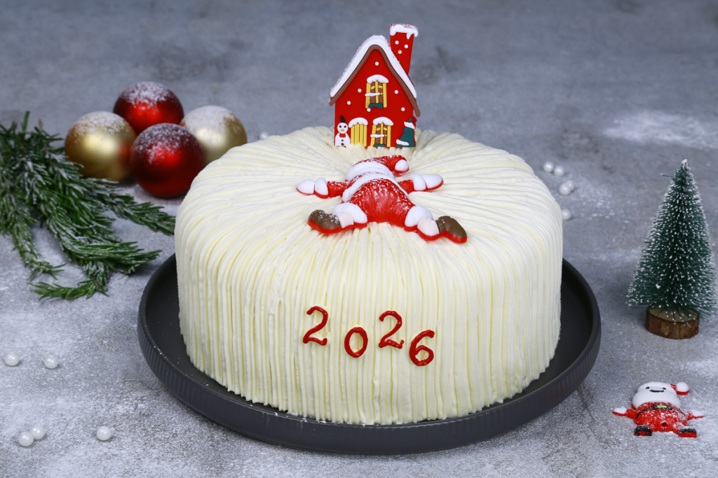 Snowfall Santa Cake - Image 2