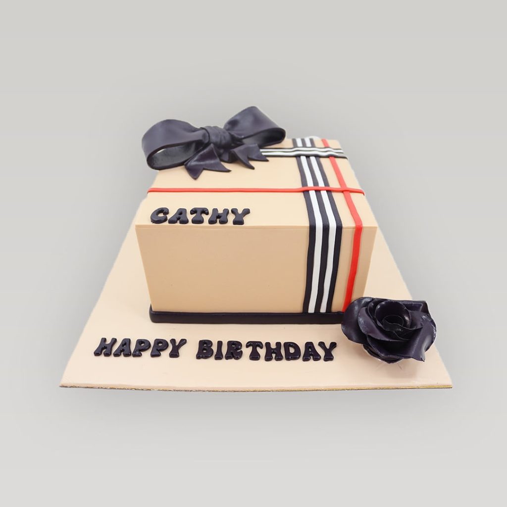 Burberry Celebration Cake 4Kg