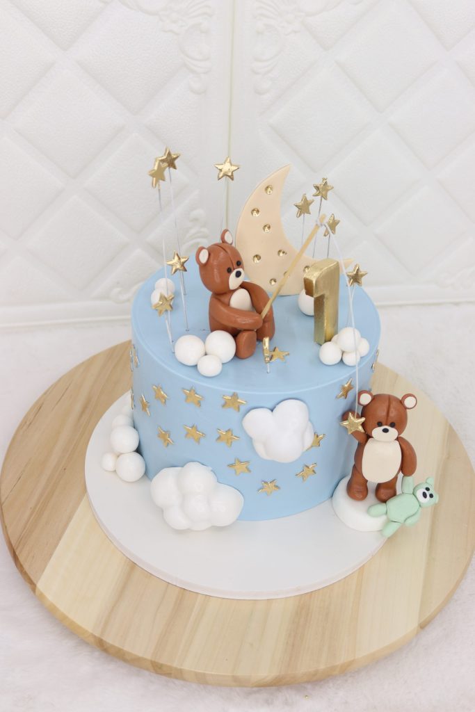 Teddy First Birthday Cake - Image 3
