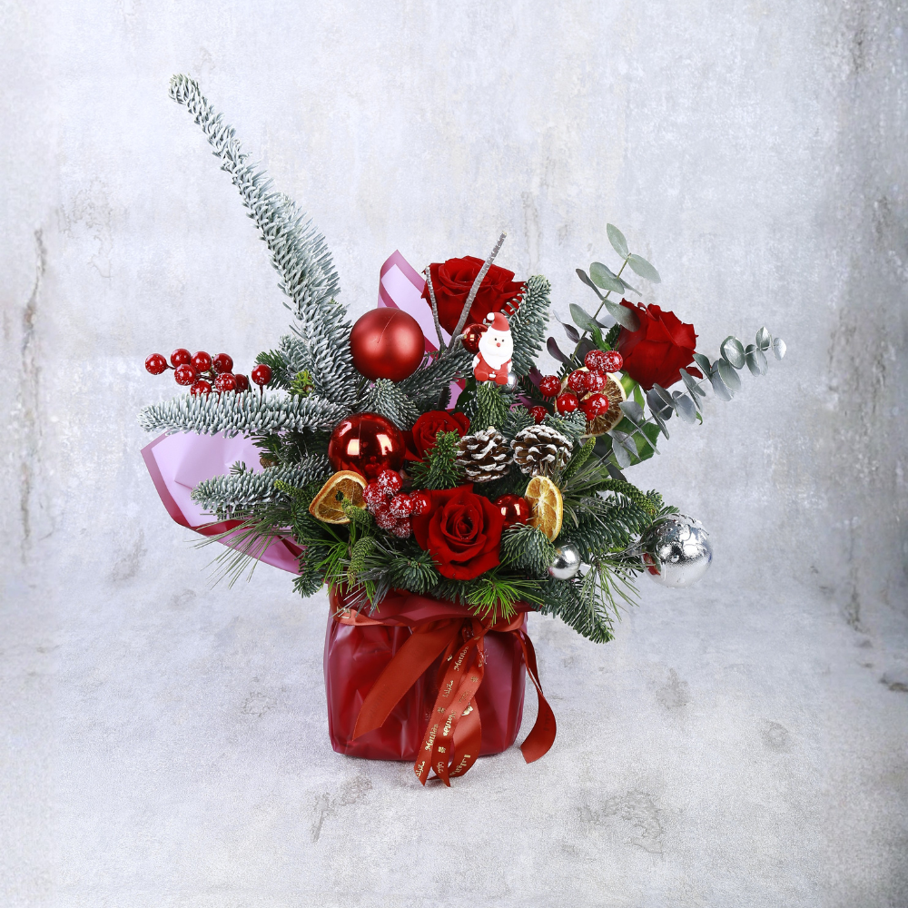 Santa Sparkle Flower Arrangement Dubai (18 Pcs)